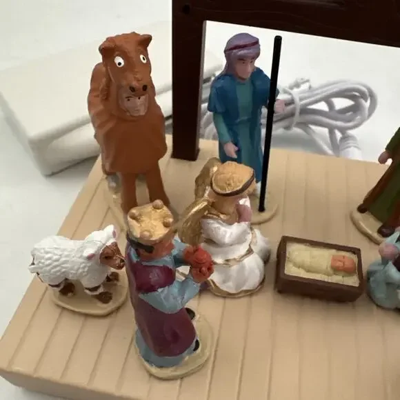 2025 LEMAX Nativity Play Lighted Table Accent Christmas Village Decor - Picture 4 of 14